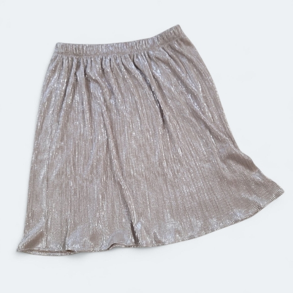 Leota Elegant Champagne Shimmer Skirt Size Medium Midi Micro Pleats Flowy - Picture 1 of 14
